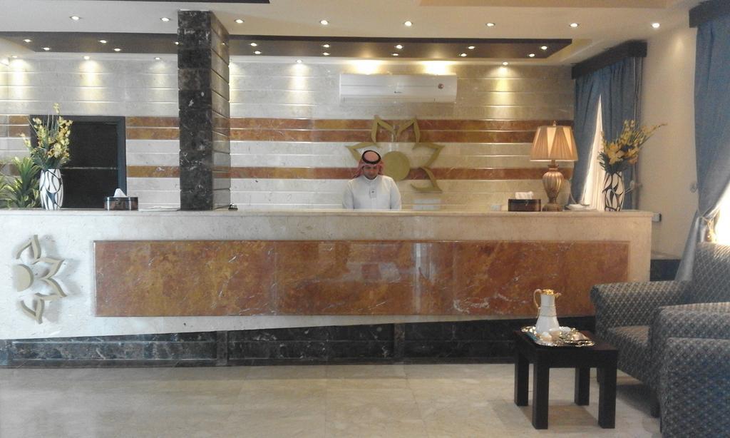 Al Bustan Crown Hotel 2 Arar Kültér fotó